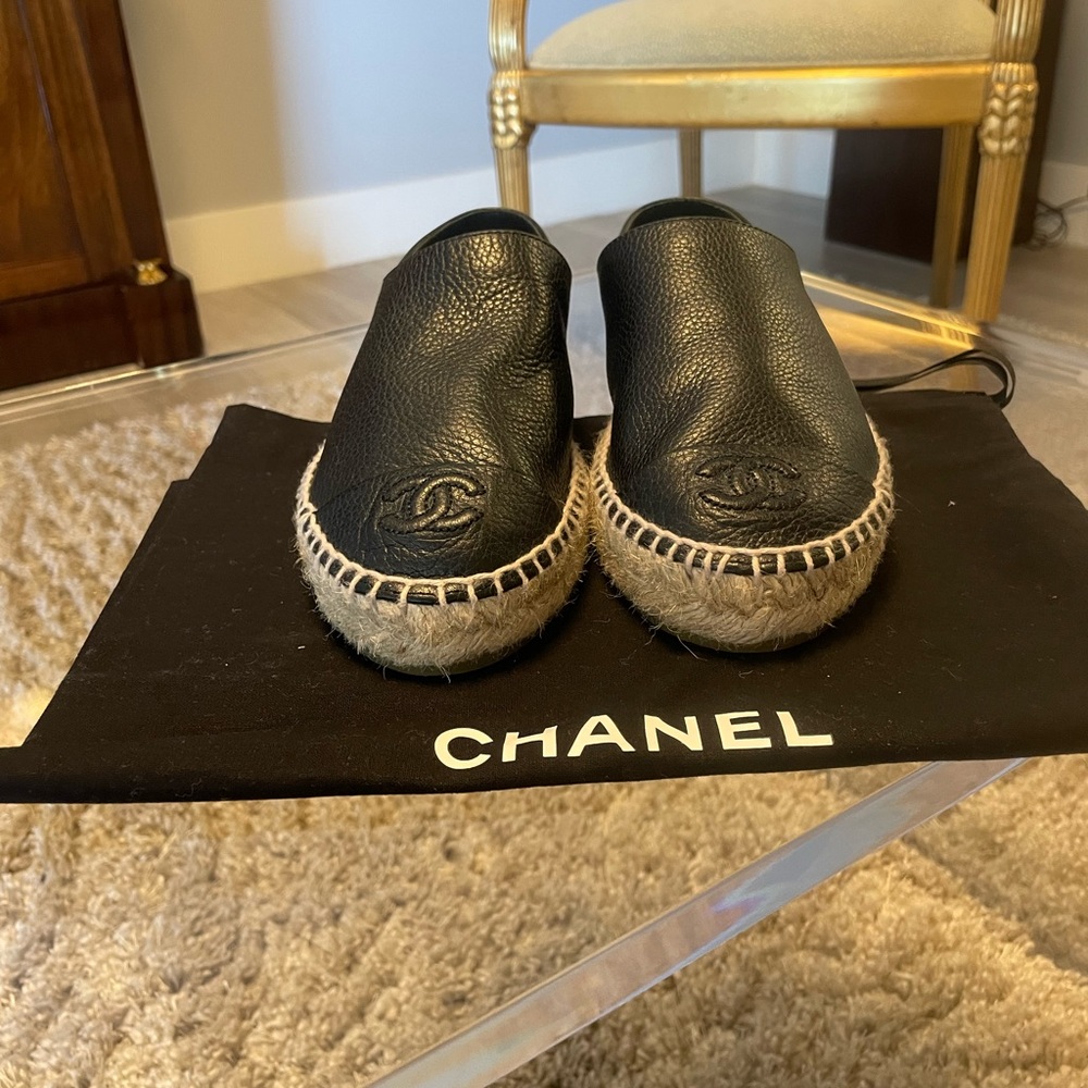 Authentic Black Leather Chanel Espadrilles sz 35